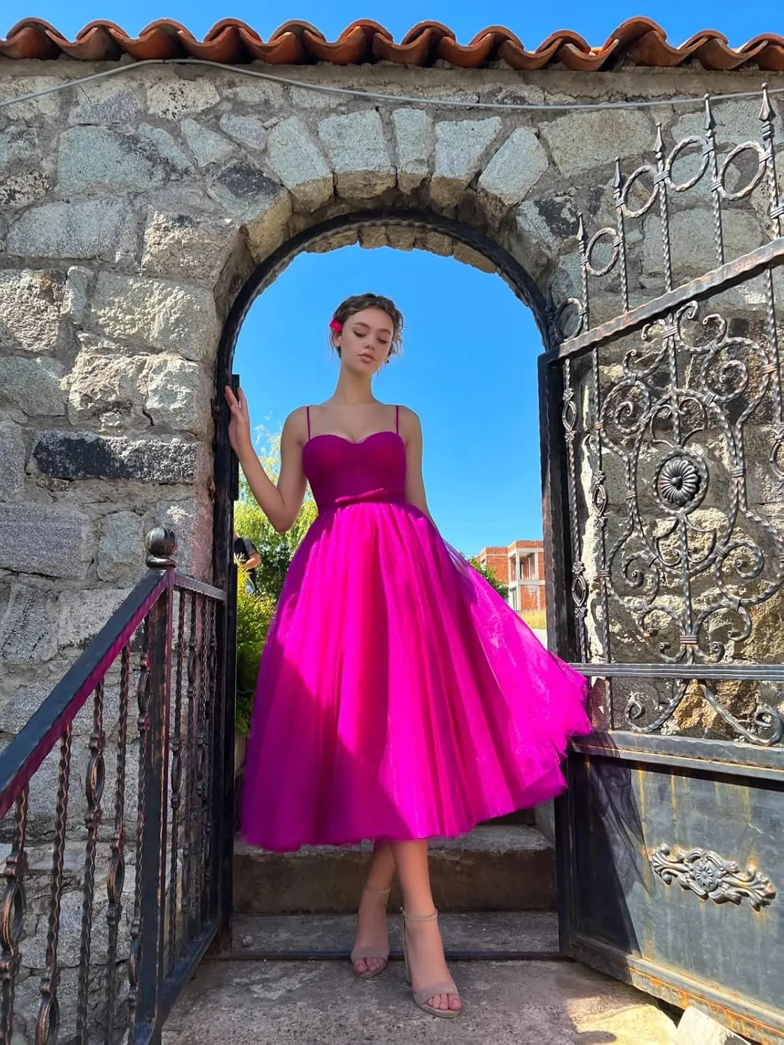 Basgute Tulle Tea Length Prom Dresses for Women Corset Sweetheart Spaghetti Straps Teens Formal Evening Party Gowns