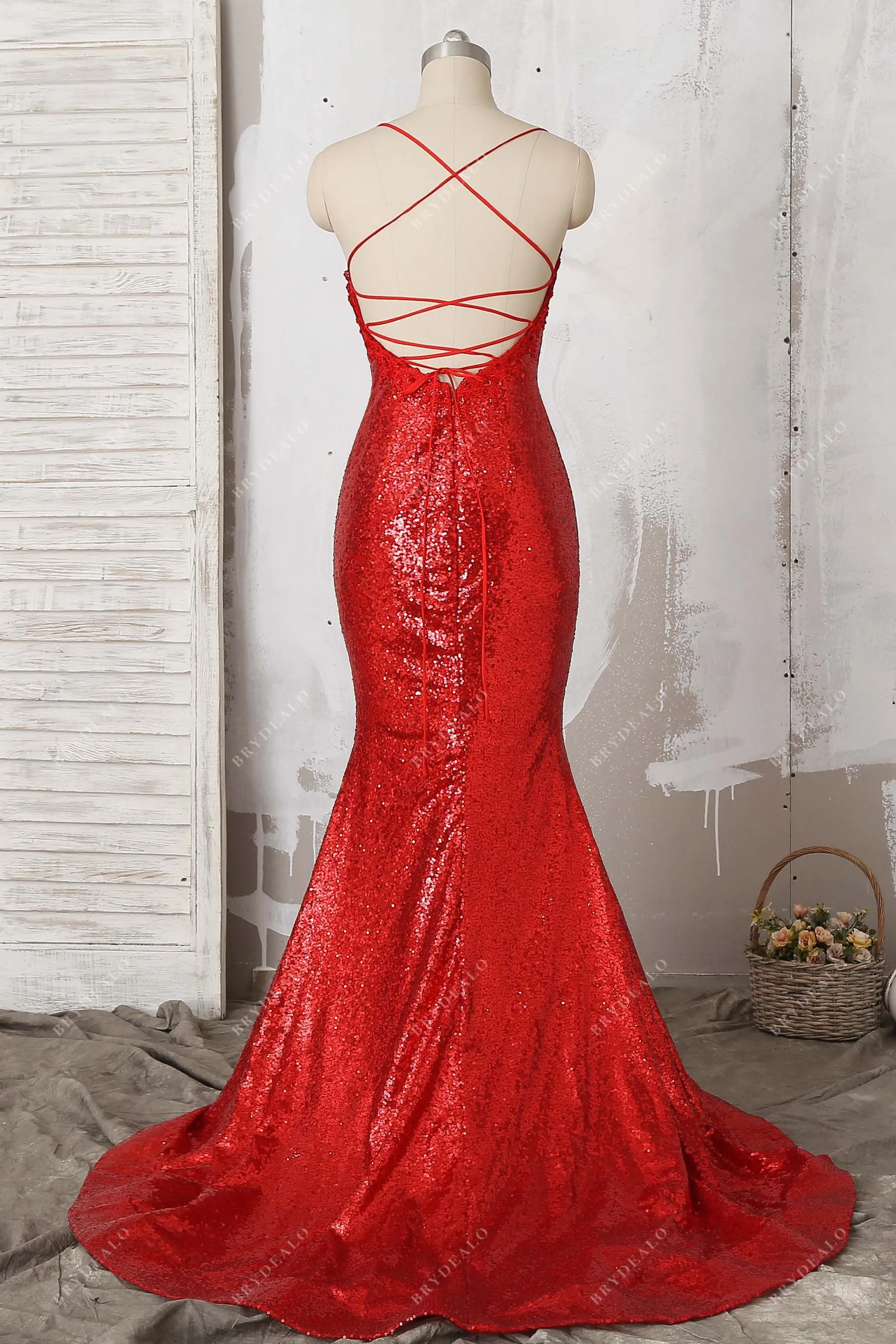Beaded Lace V-neck Red Sequin Mermaid Prom Dress
