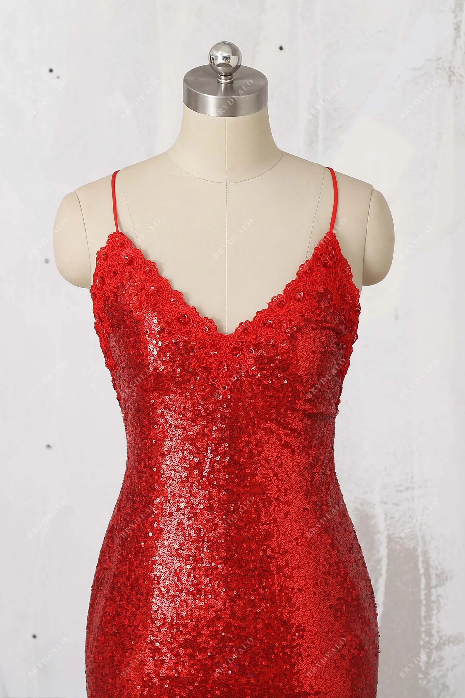 Beaded Lace V-neck Red Sequin Mermaid Prom Dress