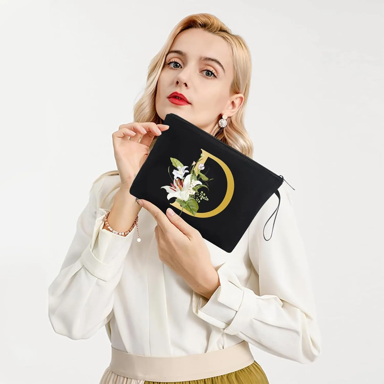 Decorative D Floral Letters Personalized Makeup Bag Bride Bridesmaid Cosmetic Bag Gifts Washable Zippers (Black)