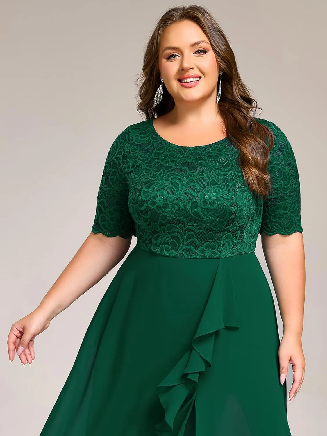 Ever-Pretty Plus Women's Chiffon Round Neck Short Sleeves Lace A Line Front Split Midi Plus Size Cocktail Dresses