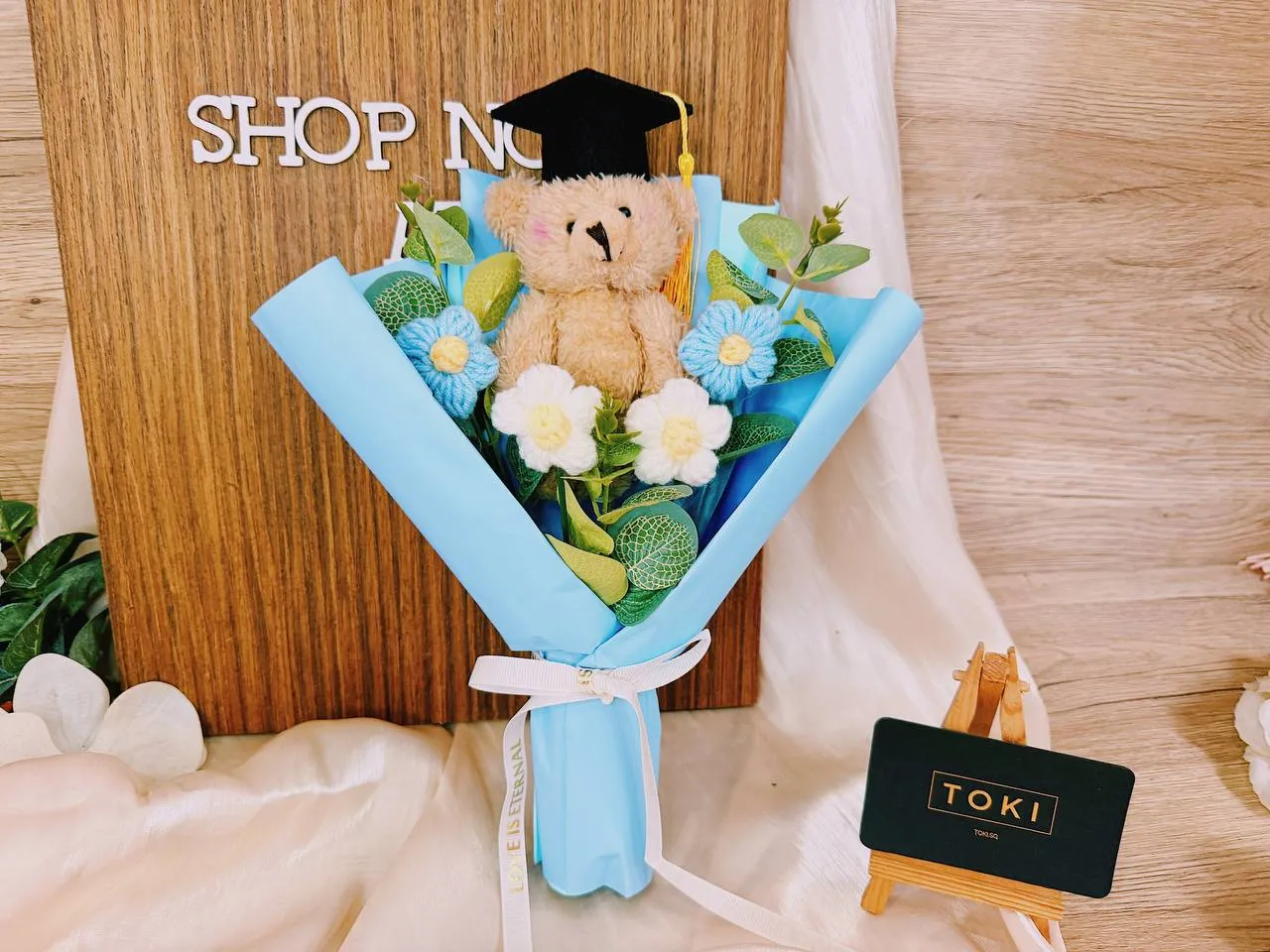 Graduation Bear with Small Flowers - Blue