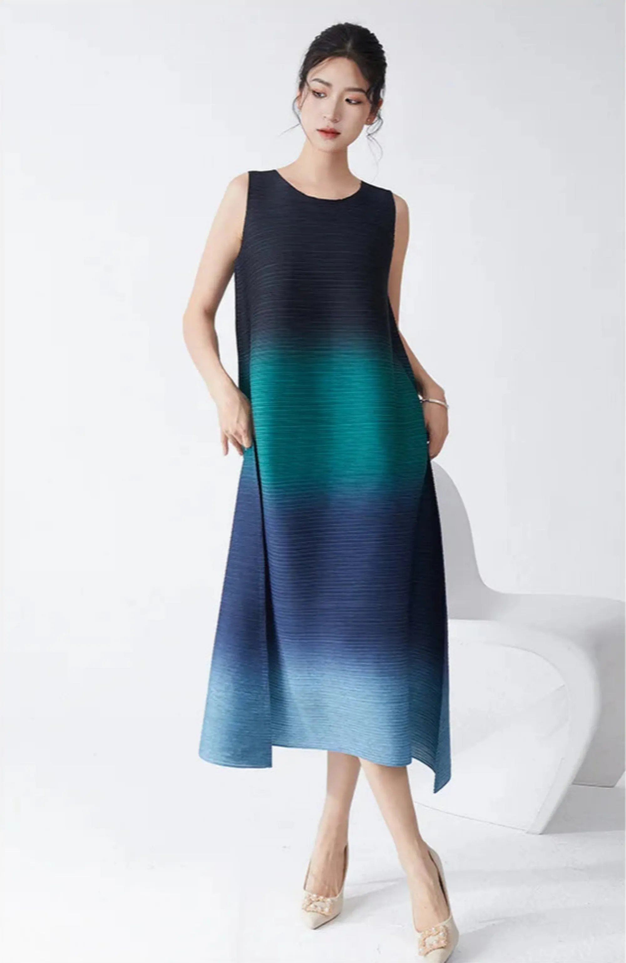 Plisse Pleated Ombre Midi Sleeveless Dress