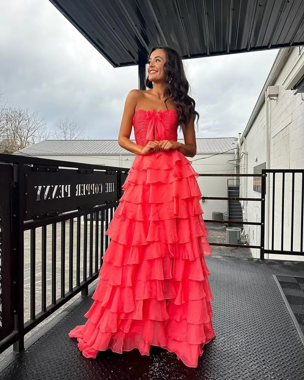Ruffle Prom Dress with Slit Chiffon Flowy Formal Evening Dresses for Teens 2025