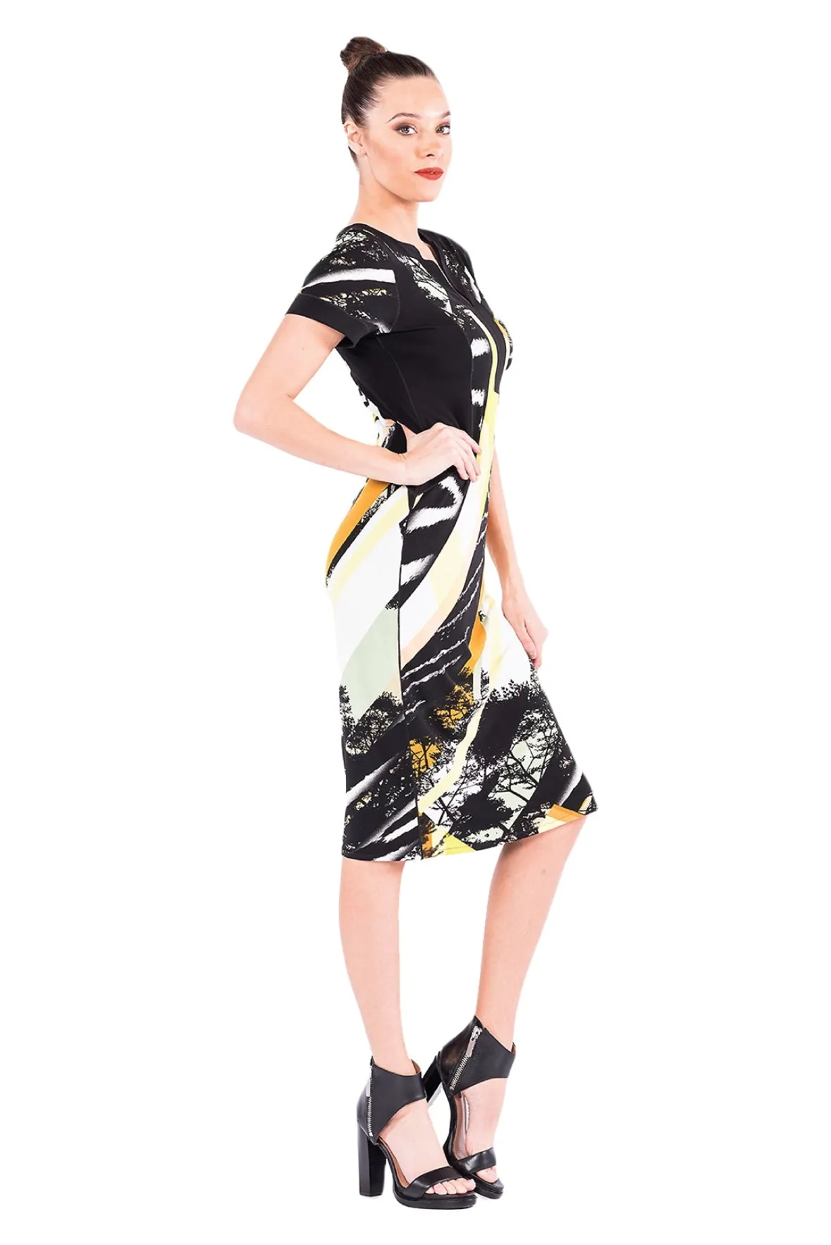 Short Sleeve Slit Cut Neck Color Block Below Knee Dress