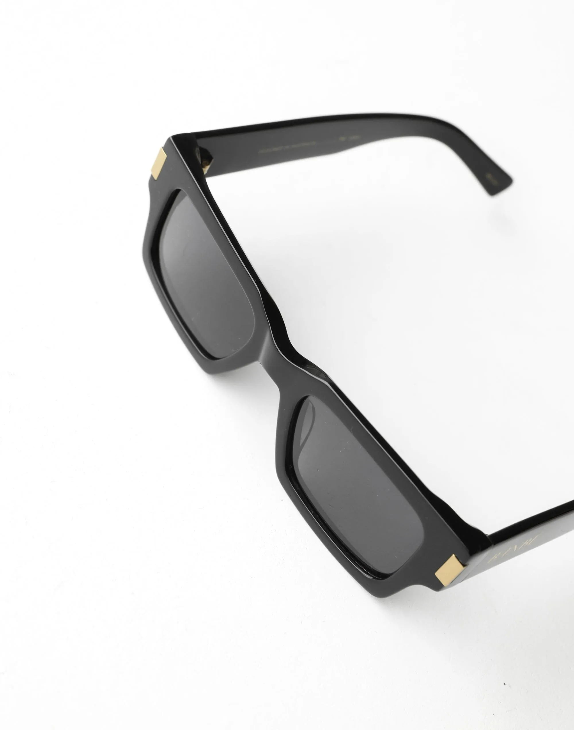 The Sara Sunglasses (Black Jet) - By Banbé