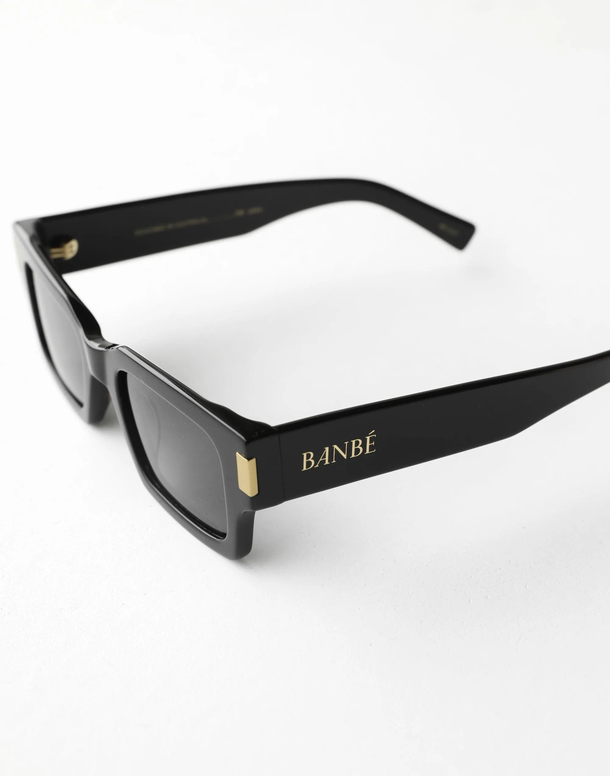 The Sara Sunglasses (Black Jet) - By Banbé