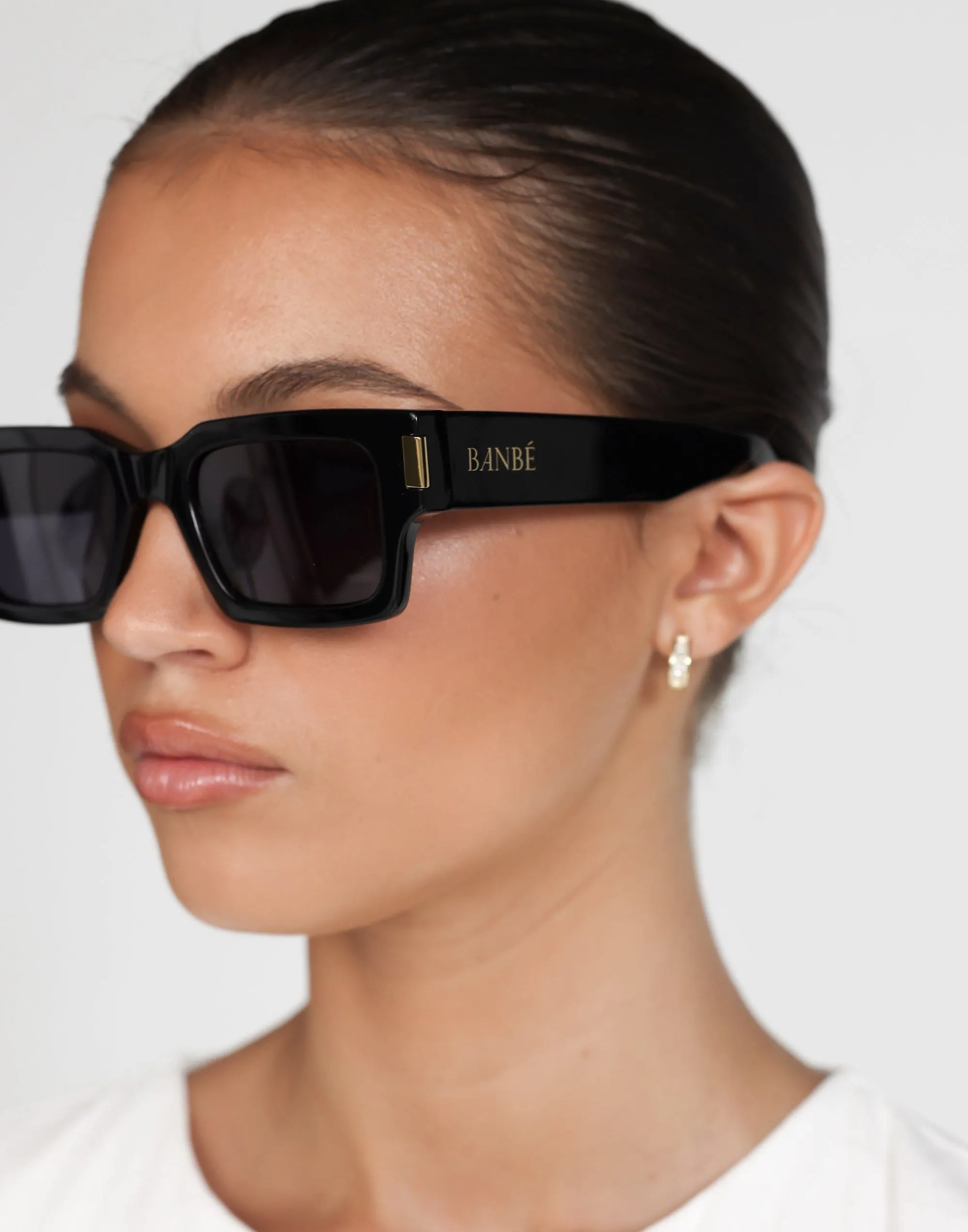 The Sara Sunglasses (Black Jet) - By Banbé
