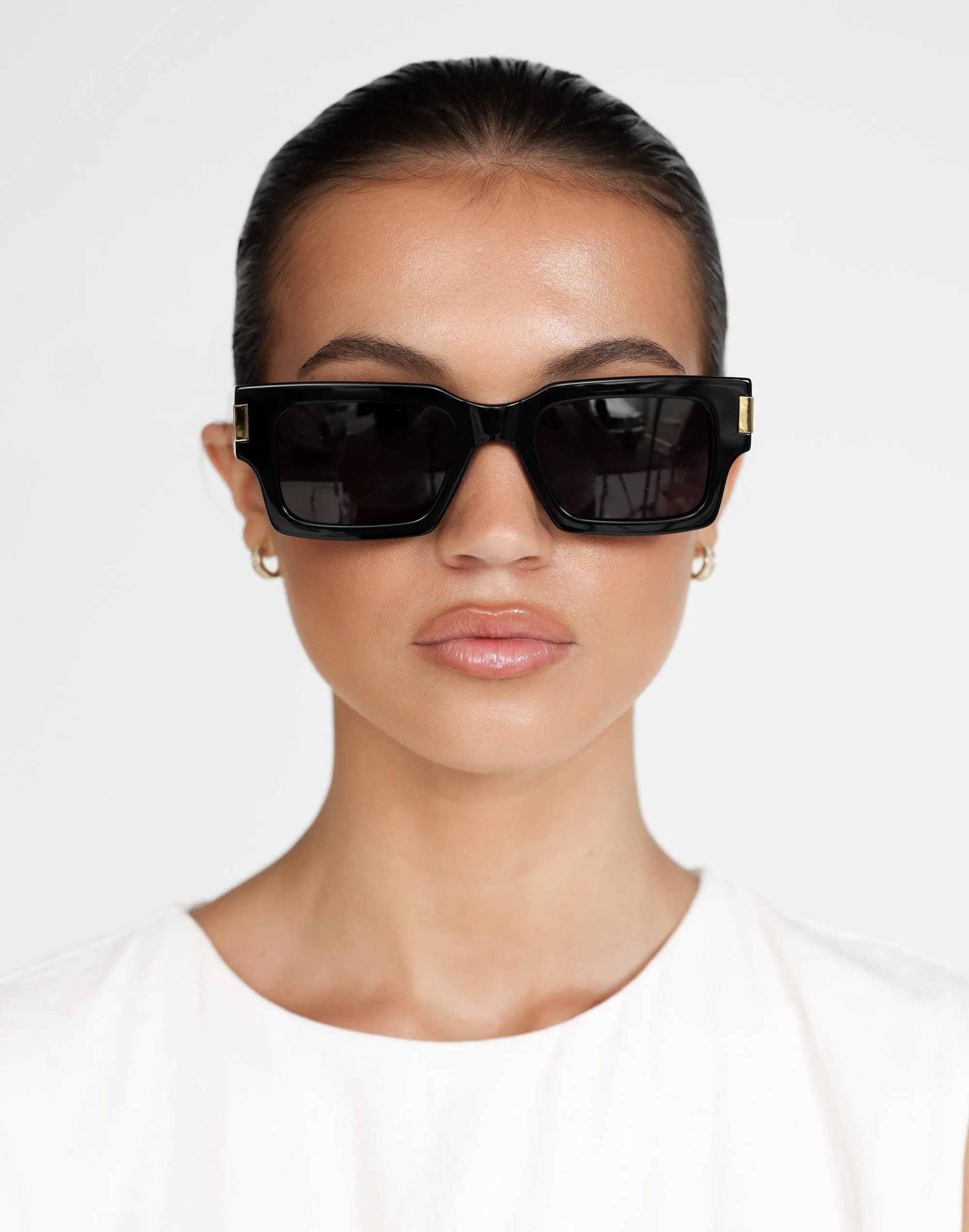 The Sara Sunglasses (Black Jet) - By Banbé