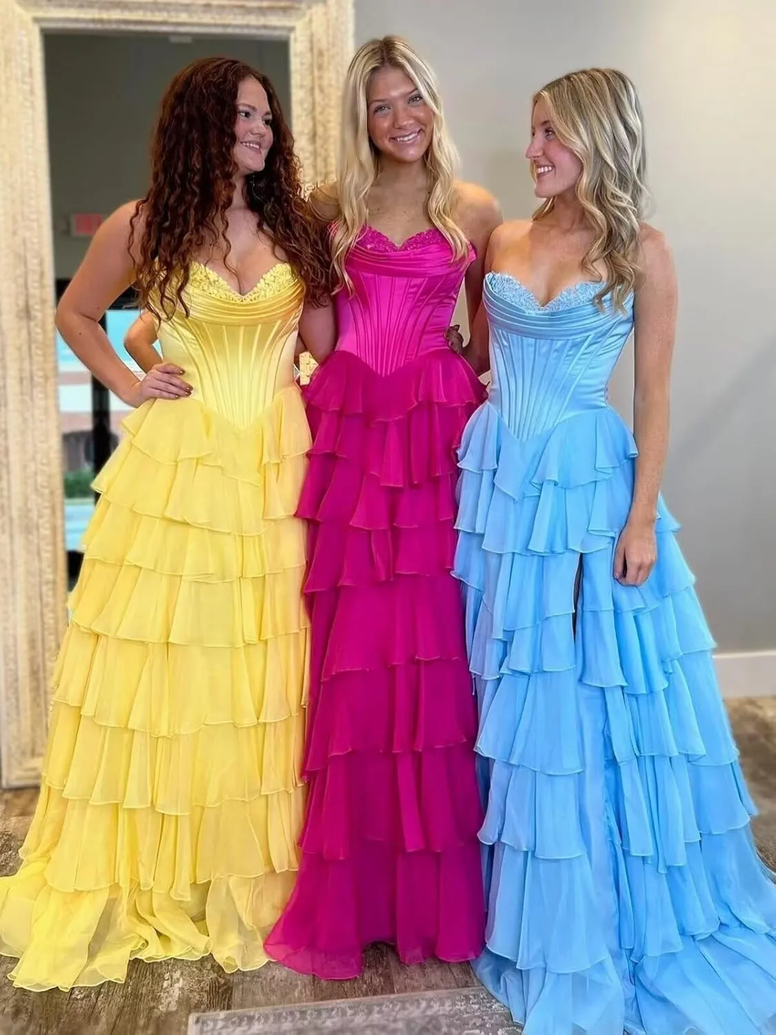 Tiered Chiffon Prom Dress with Slit 2025 Ruffle Sweetheart Strapless Formal Evening Dress for Teens