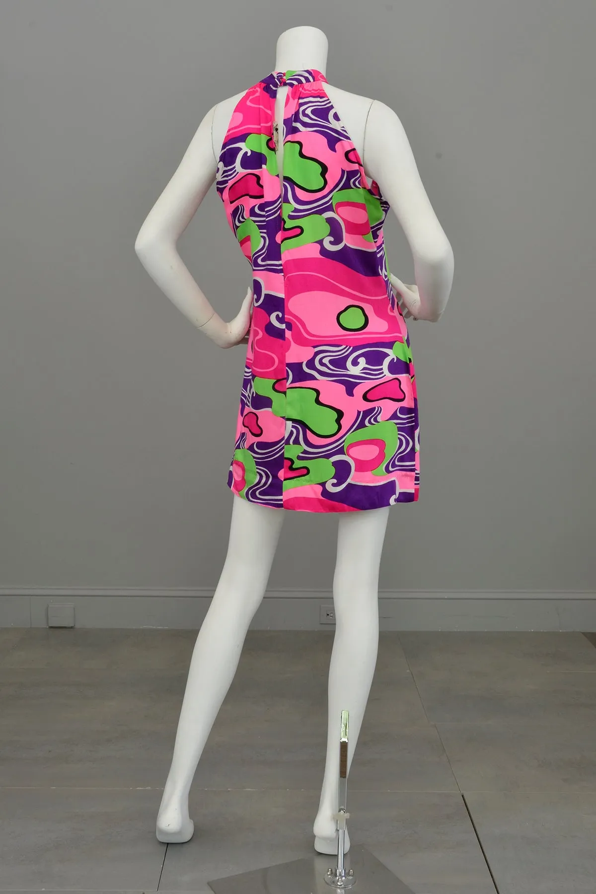 Vintage Psychedelic Print Racer Back Keyhole Mini Go Go Dress | TLC needed