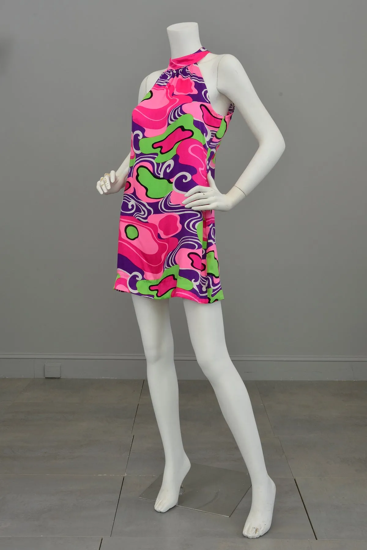 Vintage Psychedelic Print Racer Back Keyhole Mini Go Go Dress | TLC needed