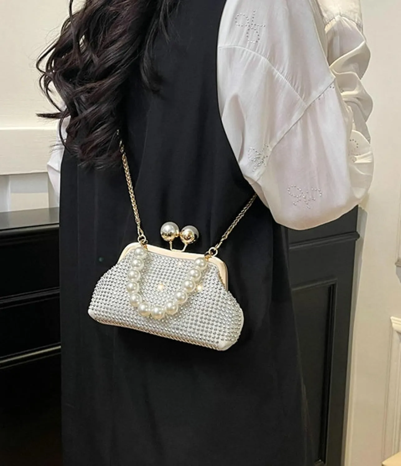 Womens Rhinestone Kiss Lock Evening Clutch Purse 2025 Summer Shell Bag Chain Cross Body Beaded Pearl Handbag
